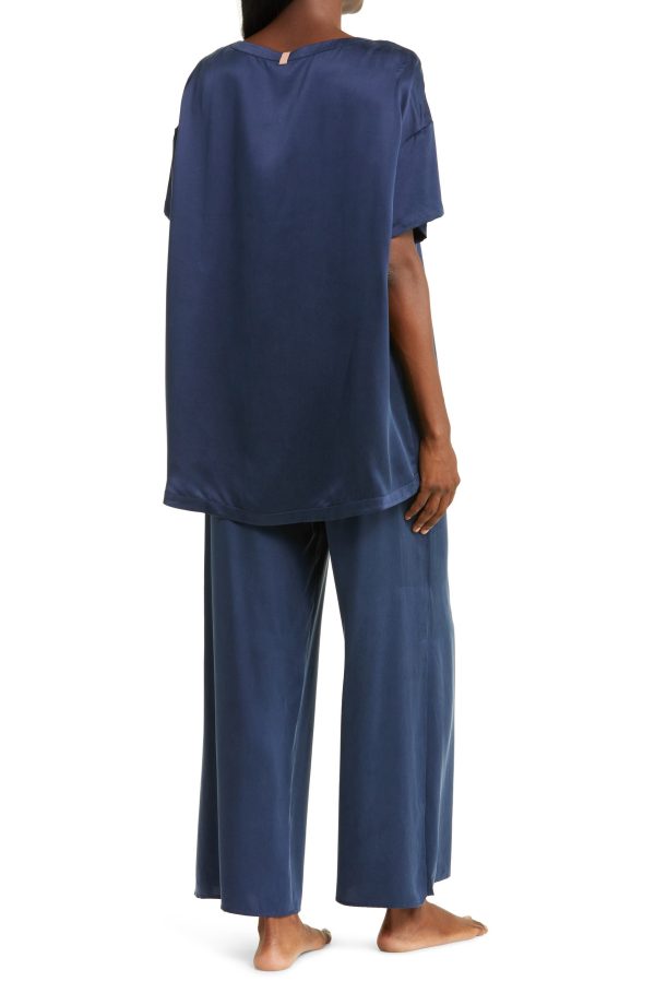 Chic Comfort Silk Lounge Set - Image 3